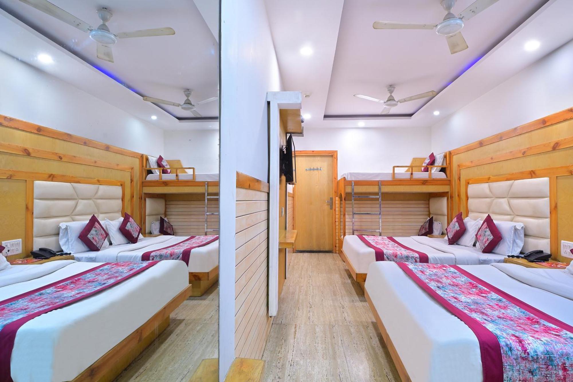 Hotel Glow Inn Paharganj-3 Mins Walk From New Delhi Railway Station Eksteriør billede