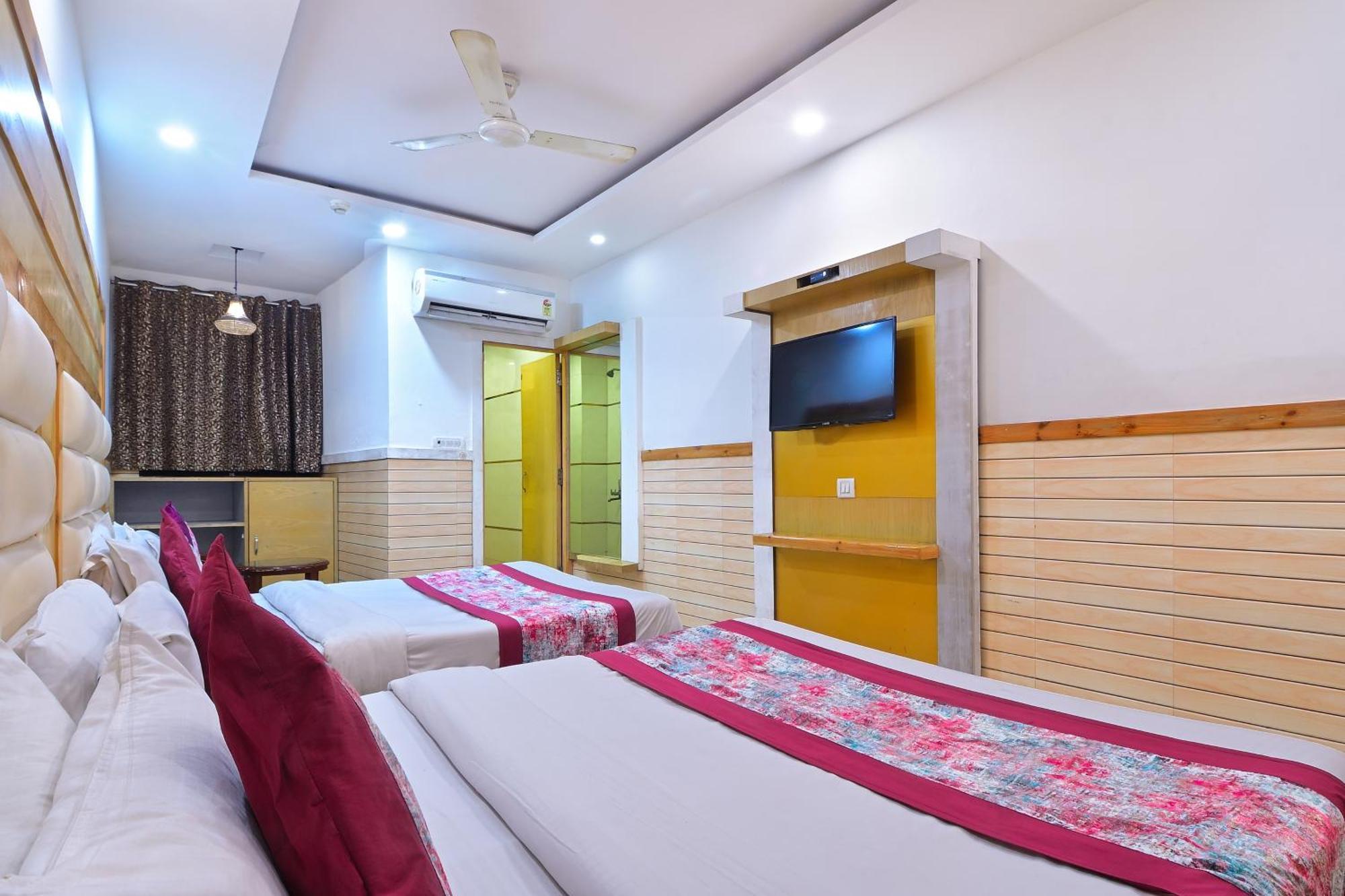 Hotel Glow Inn Paharganj-3 Mins Walk From New Delhi Railway Station Eksteriør billede